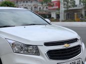 Cần bán Chevrolet Cruze năm sản xuất 2016, màu trắng còn mới, giá tốt