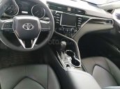 Bán Toyota Camry 2.0G sản xuất năm 2021, màu nâu, xe nhập