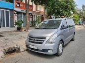 Cần bán Hyundai Starex sản xuất năm 2017, giá 730 triệu