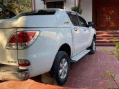 Bán gấp ô tô Mazda BT 50 sản xuất 2017, màu trắng, giá mềm