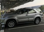 Bán Toyota Fortuner đời 2012, màu bạc, xe gia đình