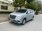 Bán Toyota Innova năm sản xuất 2015, màu bạc còn mới, giá 395tr