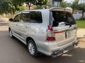 Bán Toyota Innova năm 2014, màu bạc 