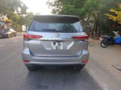 Cần bán Toyota Fortuner sản xuất 2017, màu bạc, xe nhập 