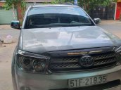 Cần bán Toyota Fortuner năm sản xuất 2009, màu bạc, 389 triệu