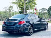 Cần bán xe Mercedes C200 đời 2019, màu đen