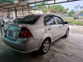 Cần bán xe Chevrolet Aveo năm 2013, màu bạc