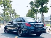 Cần bán xe Mercedes C200 đời 2019, màu đen