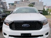 Bán xe Ford Ranger XLS AT đời 2021, màu trắng giá tốt