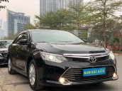 Bán Toyota Camry 2016, màu đen, bank 70% giá trị xe