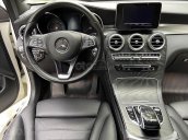 Xe Mercedes GLC300 AMG sản xuất 2016, màu trắng