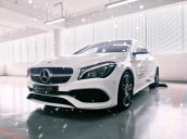 Bán Mercedes CLA250 AMG, màu trắng, nhập khẩu chính hãng, 50 km