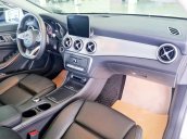 Bán Mercedes CLA250 AMG, màu trắng, nhập khẩu chính hãng, 50 km