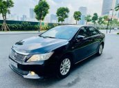 Cần bán lại xe Toyota Camry 2.0E AT sản xuất 2013, màu đen, biển Hà Nội, giá mềm