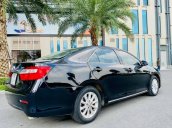 Cần bán lại xe Toyota Camry 2.0E AT sản xuất 2013, màu đen, biển Hà Nội, giá mềm