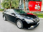 Cần bán lại xe Toyota Camry 2.0E AT sản xuất 2013, màu đen, biển Hà Nội, giá mềm