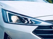 Bán Hyundai Elantra đời 2021, màu trắng