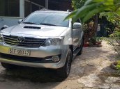 Bán Toyota Fortuner đời 2016, màu bạc số sàn, giá tốt