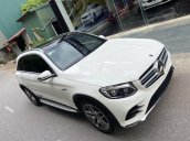 Cần bán xe Mercedes GLC 300 AMG năm sản xuất 2016, màu trắng 