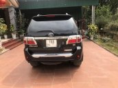 Bán ô tô Toyota Fortuner năm sản xuất 2011, màu đen 