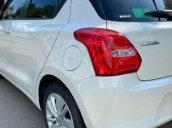 Cần bán lại xe Suzuki Swift 1.4AT năm 2019, màu trắng