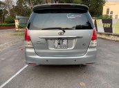 Cần bán xe Toyota Innova đời 2010, màu bạc, giá tốt