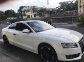 Cần bán gấp Audi A5 năm sản xuất 2010, màu trắng, nhập khẩu, 700 triệu