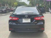 Bán Toyota Camry 2.0G 2019, màu đen, nhập Thái Lan