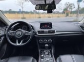 Cần bán gấp Mazda 3 hatchback năm 2019, màu trắng cực lướt