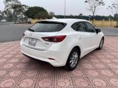 Cần bán gấp Mazda 3 hatchback năm 2019, màu trắng cực lướt