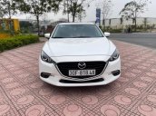 Cần bán gấp Mazda 3 hatchback năm 2019, màu trắng cực lướt