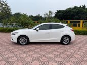 Cần bán gấp Mazda 3 hatchback năm 2019, màu trắng cực lướt