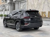 Bán Hyundai Santa Fe 2019, màu đen chính chủ, đi 9000km