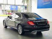 Cần bán xe Mercedes E200 sản xuất 2019, màu đen