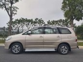 Cần bán Toyota Innova năm sản xuất 2015 còn mới giá cạnh tranh