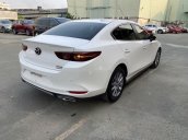 Cần bán xe Mazda 3 năm sản xuất 2020, màu trắng 