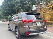 Cần bán lại xe Mitsubishi Outlander sản xuất năm 2019