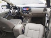 Cần bán Toyota Innova năm sản xuất 2015 còn mới giá cạnh tranh