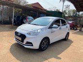 Cần bán gấp Hyundai Grand i10 năm 2017, màu trắng còn mới