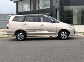 Cần bán lại xe Toyota Innova sản xuất năm 2015 còn mới