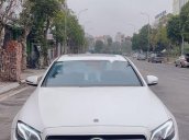 Cần bán gấp Mercedes E class sản xuất 2017 còn mới