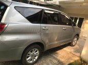 Cần bán xe Toyota Innova sản xuất năm 2017 còn mới, giá chỉ 550 triệu