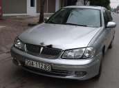 Cần bán xe Nissan Sunny 2002, màu bạc, nhập khẩu