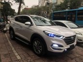 Cần bán Hyundai Tucson năm sản xuất 2018, màu trắng