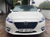 Cần bán lại xe Mazda 3 năm sản xuất 2016, màu trắng còn mới