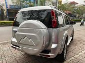 Cần bán lại xe Ford Everest năm 2013, màu bạc còn mới, giá tốt