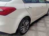 Xe Kia K3 sản xuất năm 2016, màu trắng còn mới