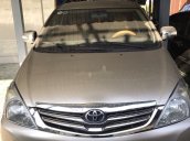 Xe Toyota Innova năm 2010 còn mới