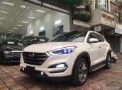 Cần bán Hyundai Tucson năm sản xuất 2018, màu trắng