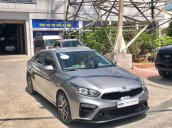 Cần bán Kia Cerato năm sản xuất 2019, màu bạc còn mới, giá chỉ 595 triệu